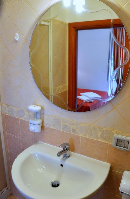 Guesthouse Alex II Rom Rum bild