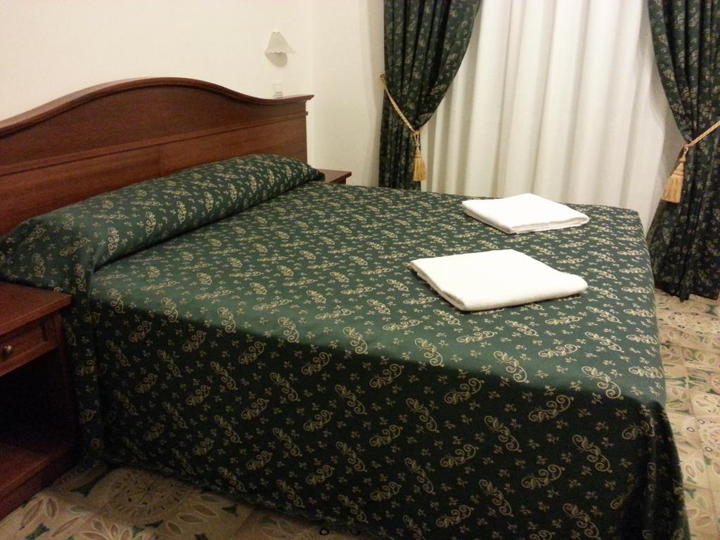 Guesthouse Alex II Rom Rum bild