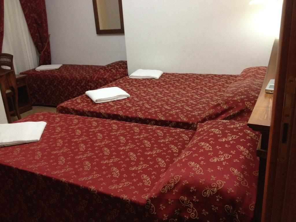 Guesthouse Alex II Rom Rum bild